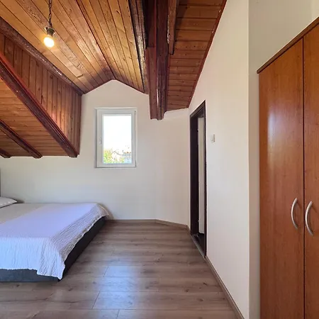Barco Molo Appartement Zlarin